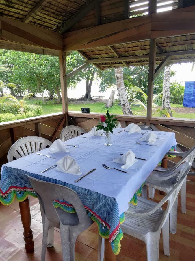 Dolphin View Beach Hotel Ndoma Exterior foto